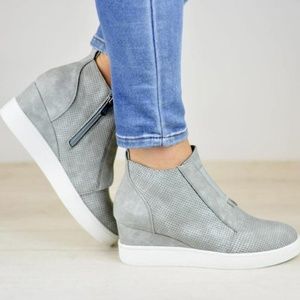 Ccocci Grey Zoey Wedge
